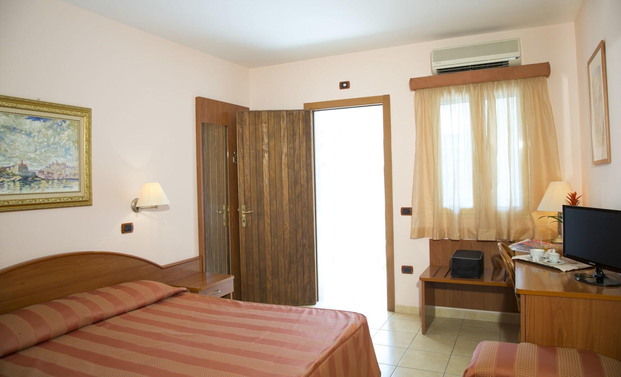 Garden Hotel Ripa Vieste Ngoại thất bức ảnh